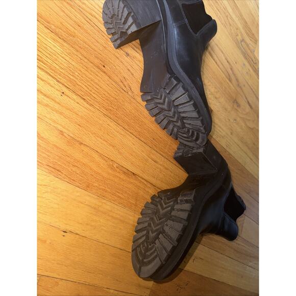 Prada Black Ankle Boot Platform Chelsea 
Heels 39IT - Picture 6 of 7